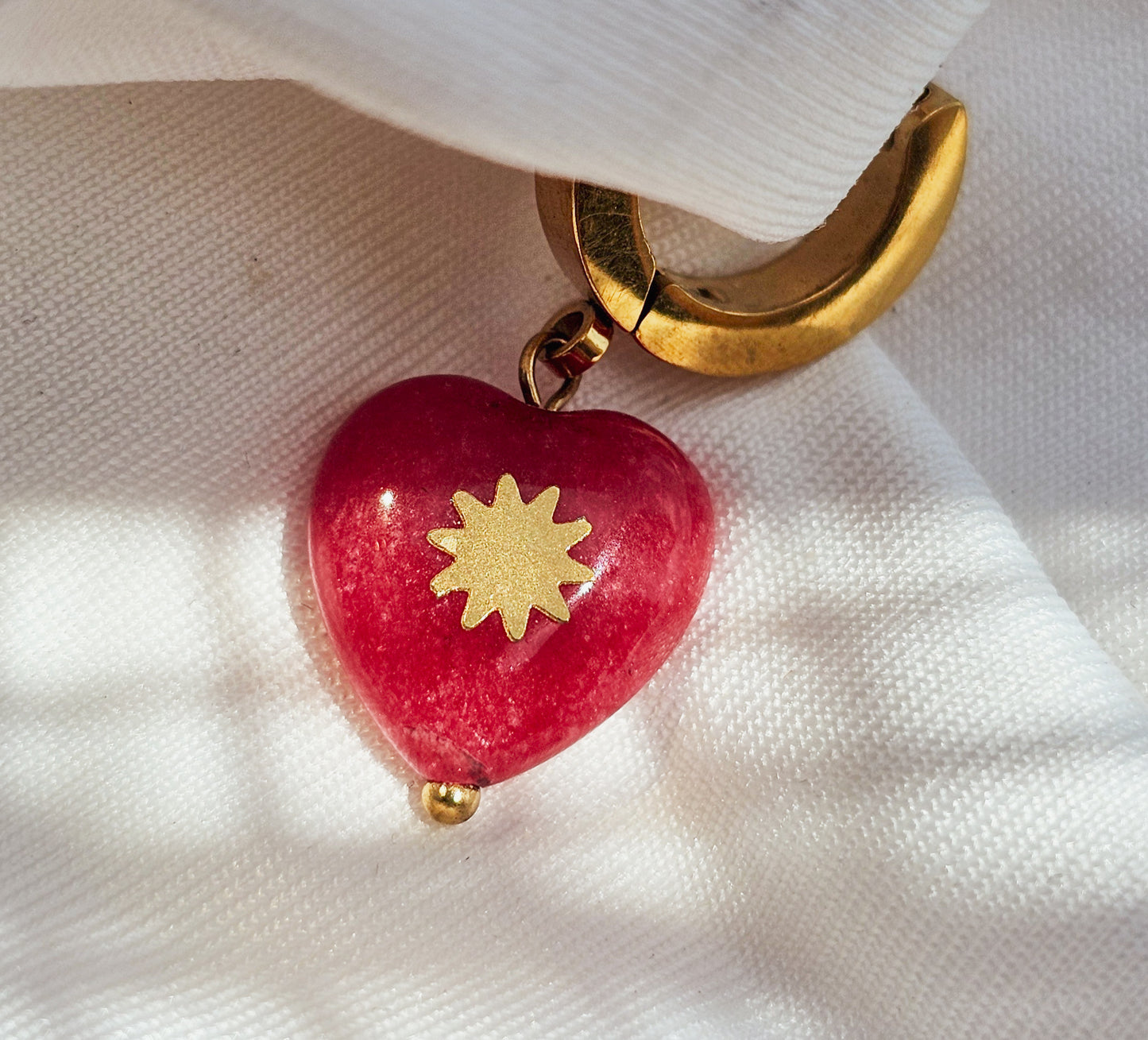 Mono-Orecchino Cuore Rosso