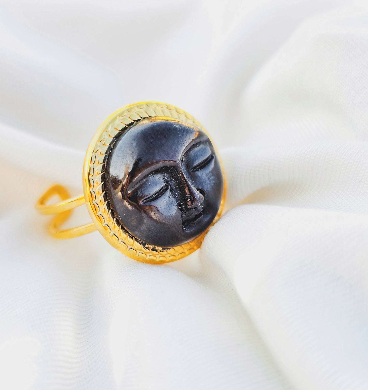 Hecate Noir Ring
