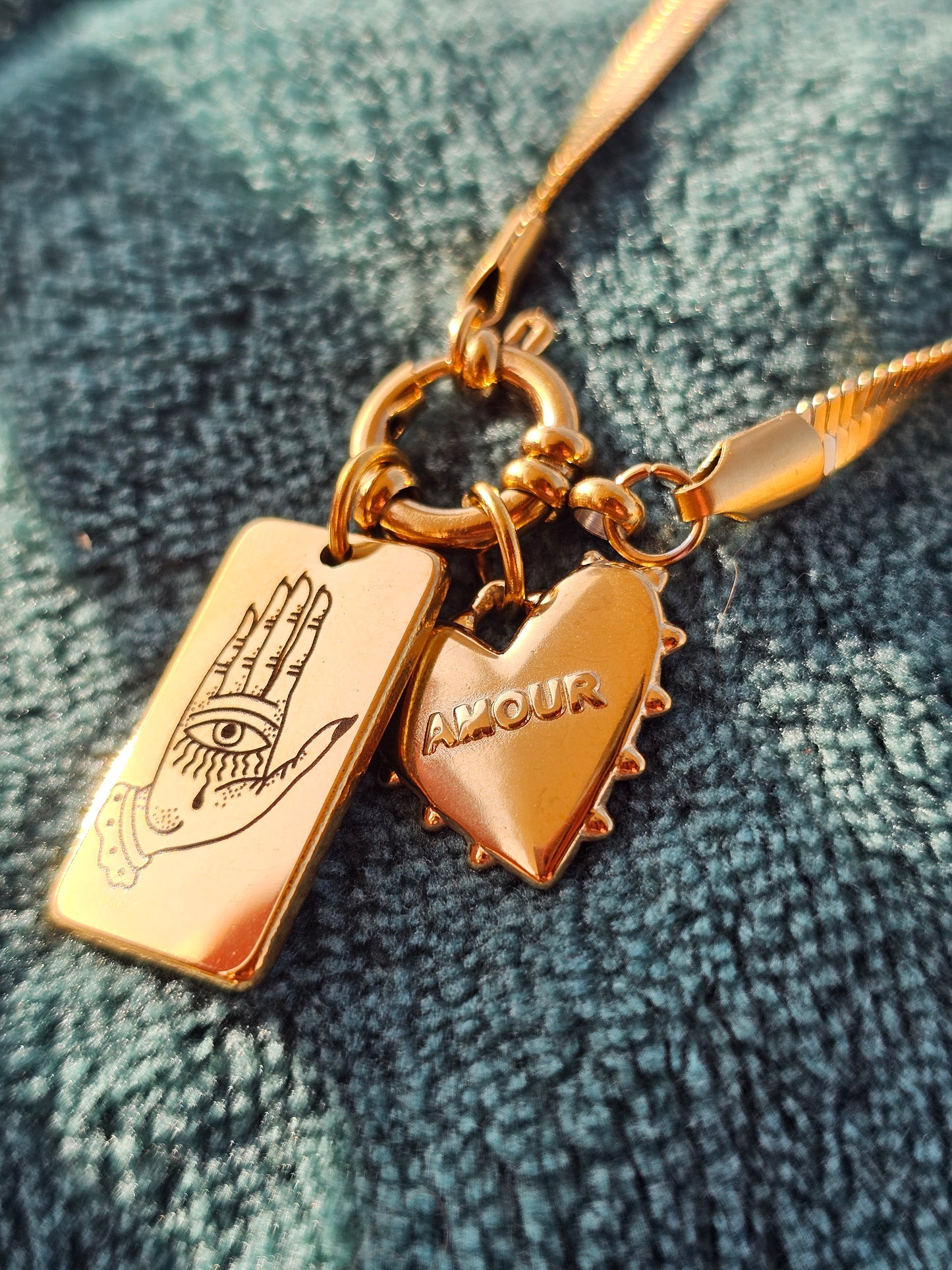 Charm Amour