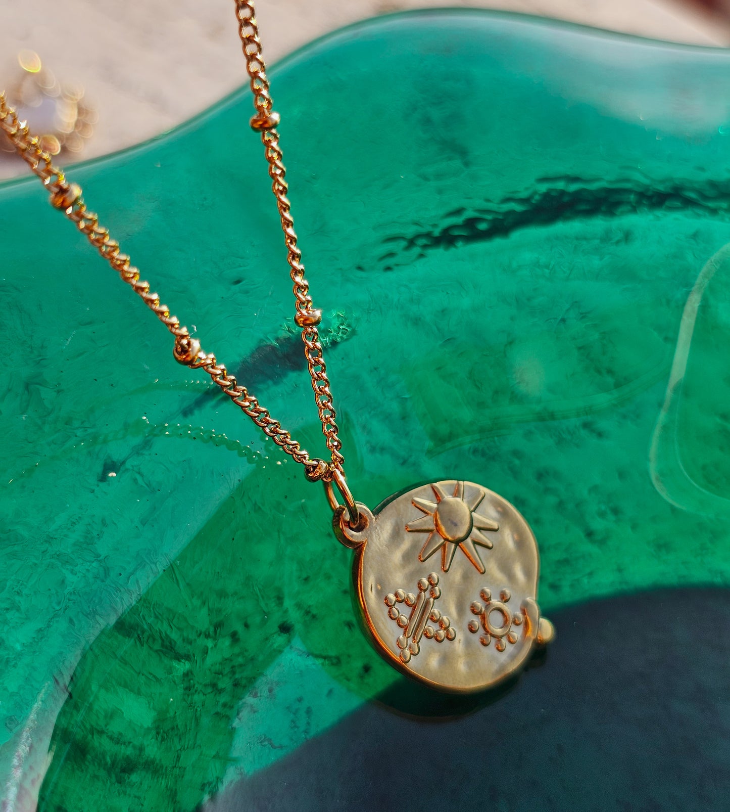Charm Universe Gold