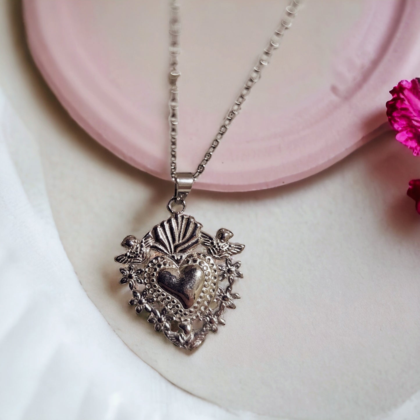 Girocollo Gotic Heart
