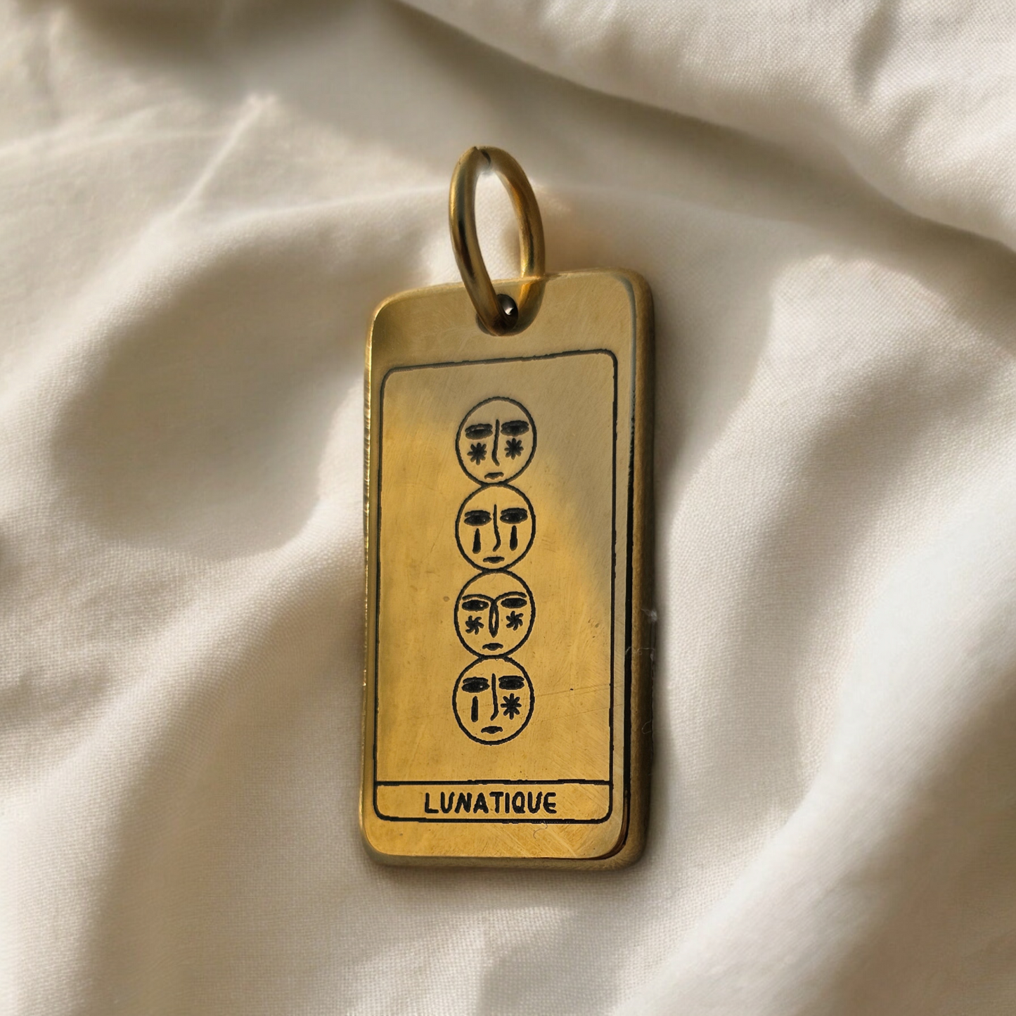 Charm Lunatique