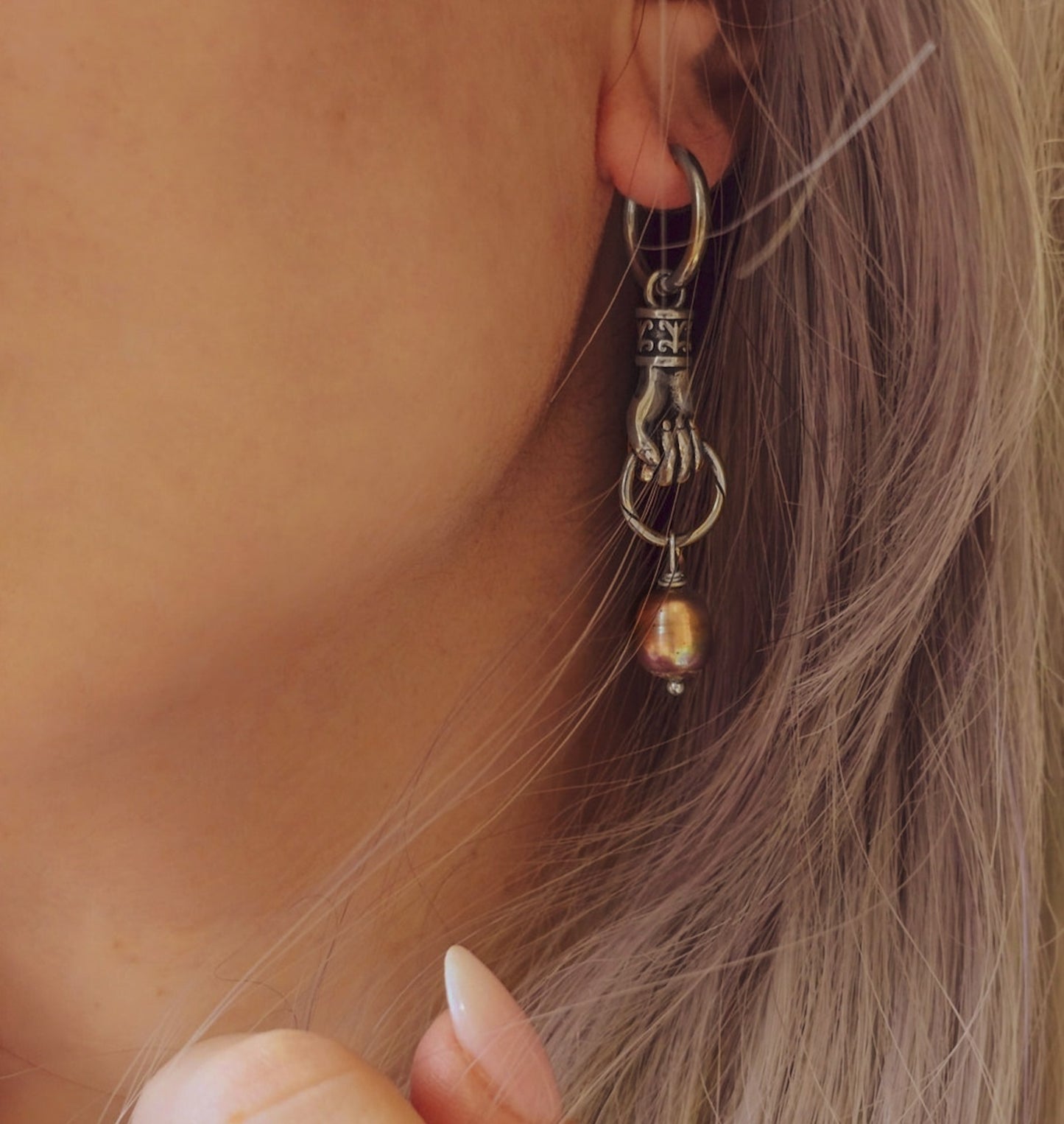 Clisma Pearls Silver Earrings