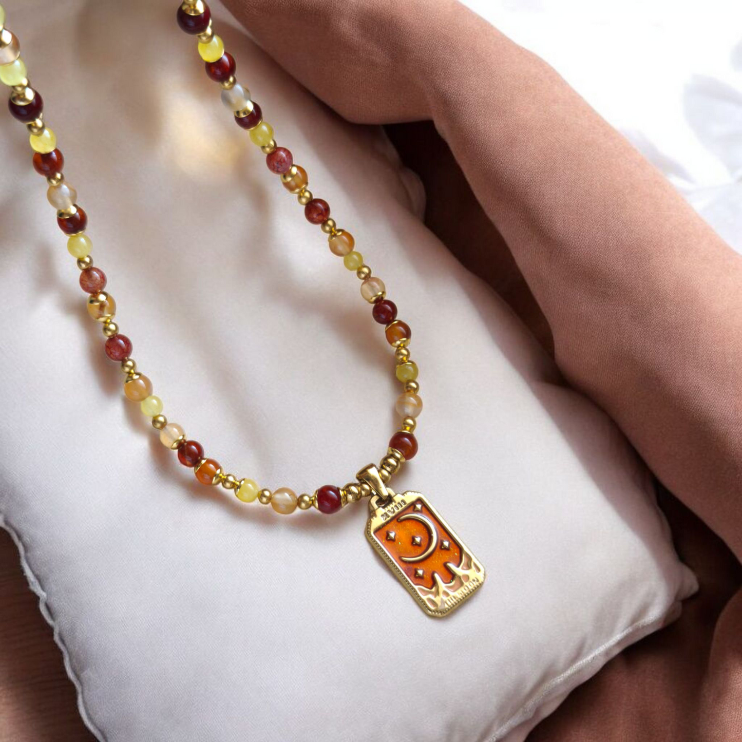 Collana Tarot Luna (versione fuoco)
