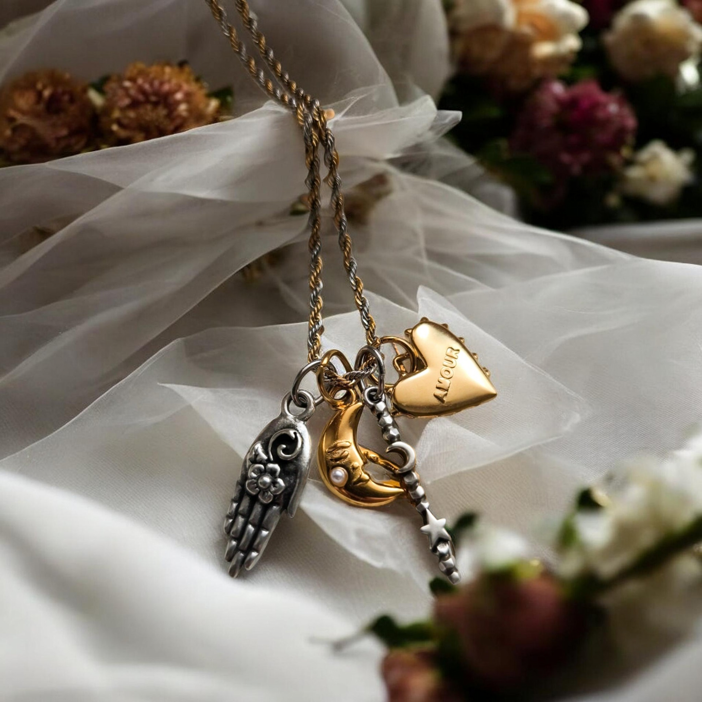 Charm Luna perla