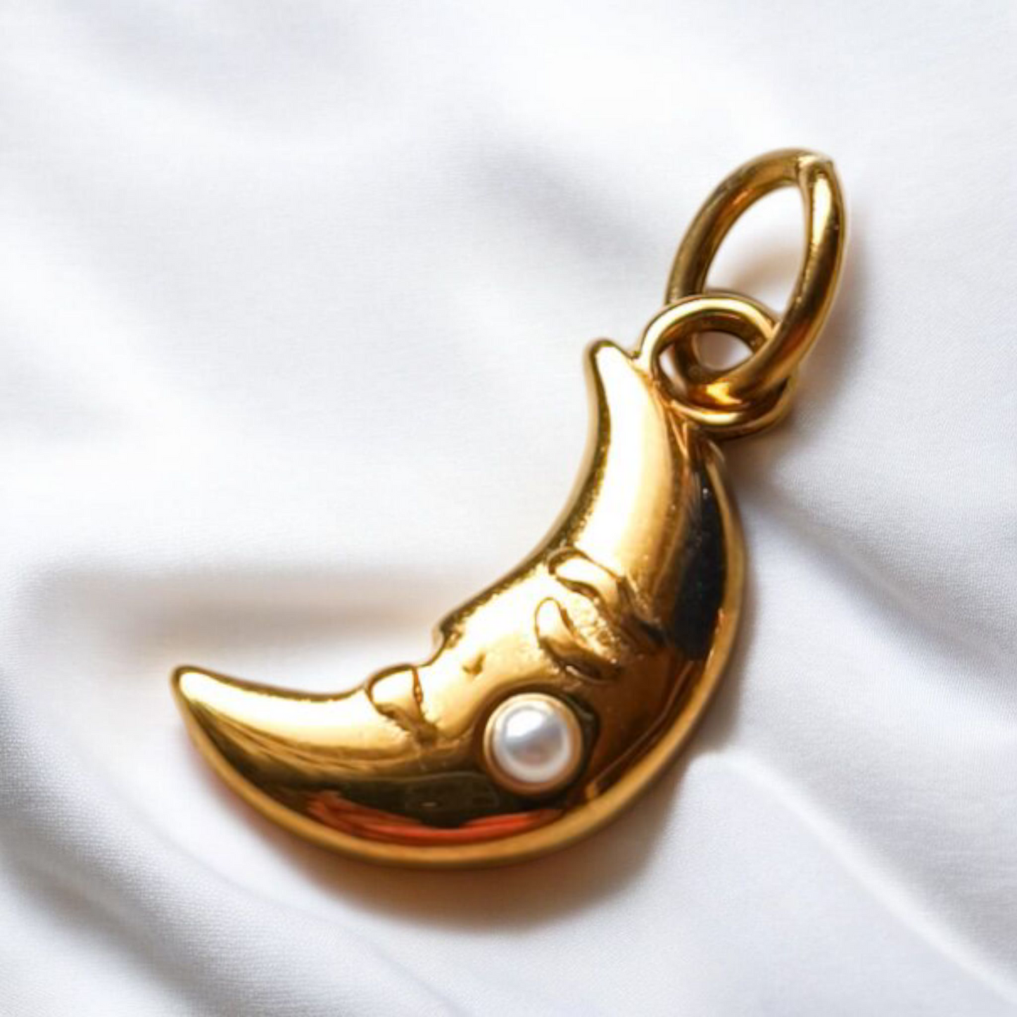 Charm Luna perla
