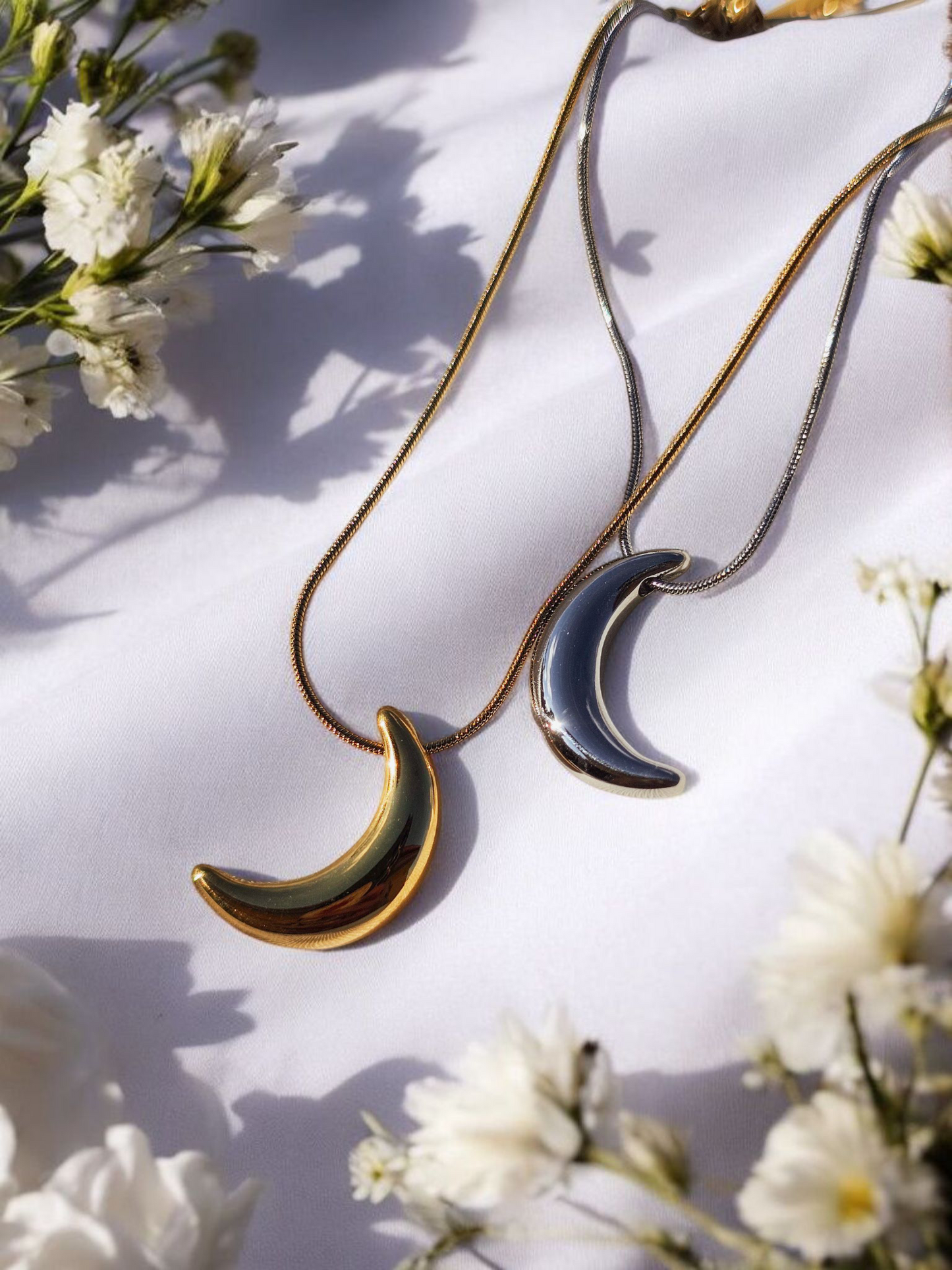 Girocollo Snake Moon