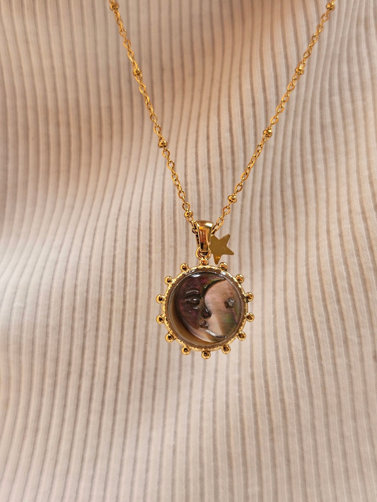 Collana Black Moon
