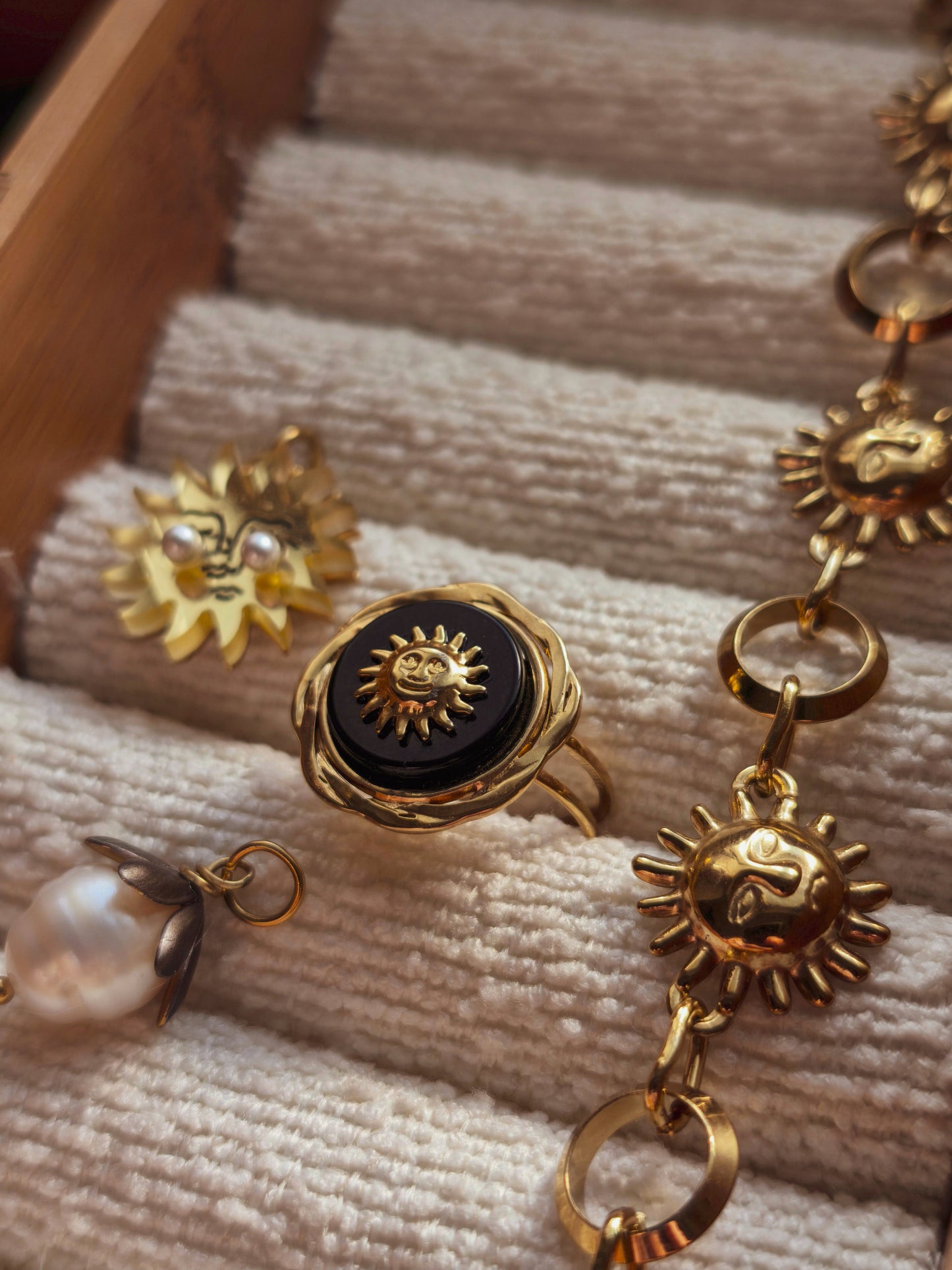 Anello sole Invictus