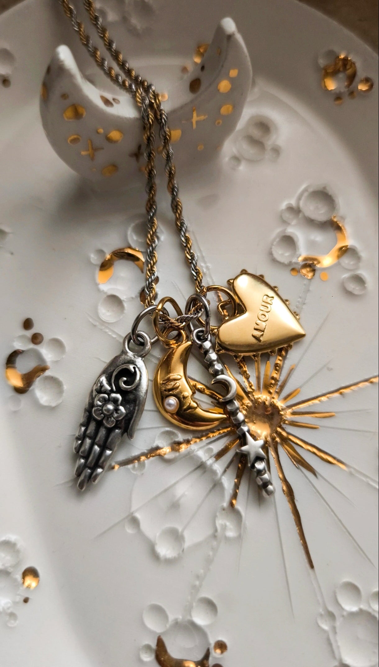 Charm Luna perla