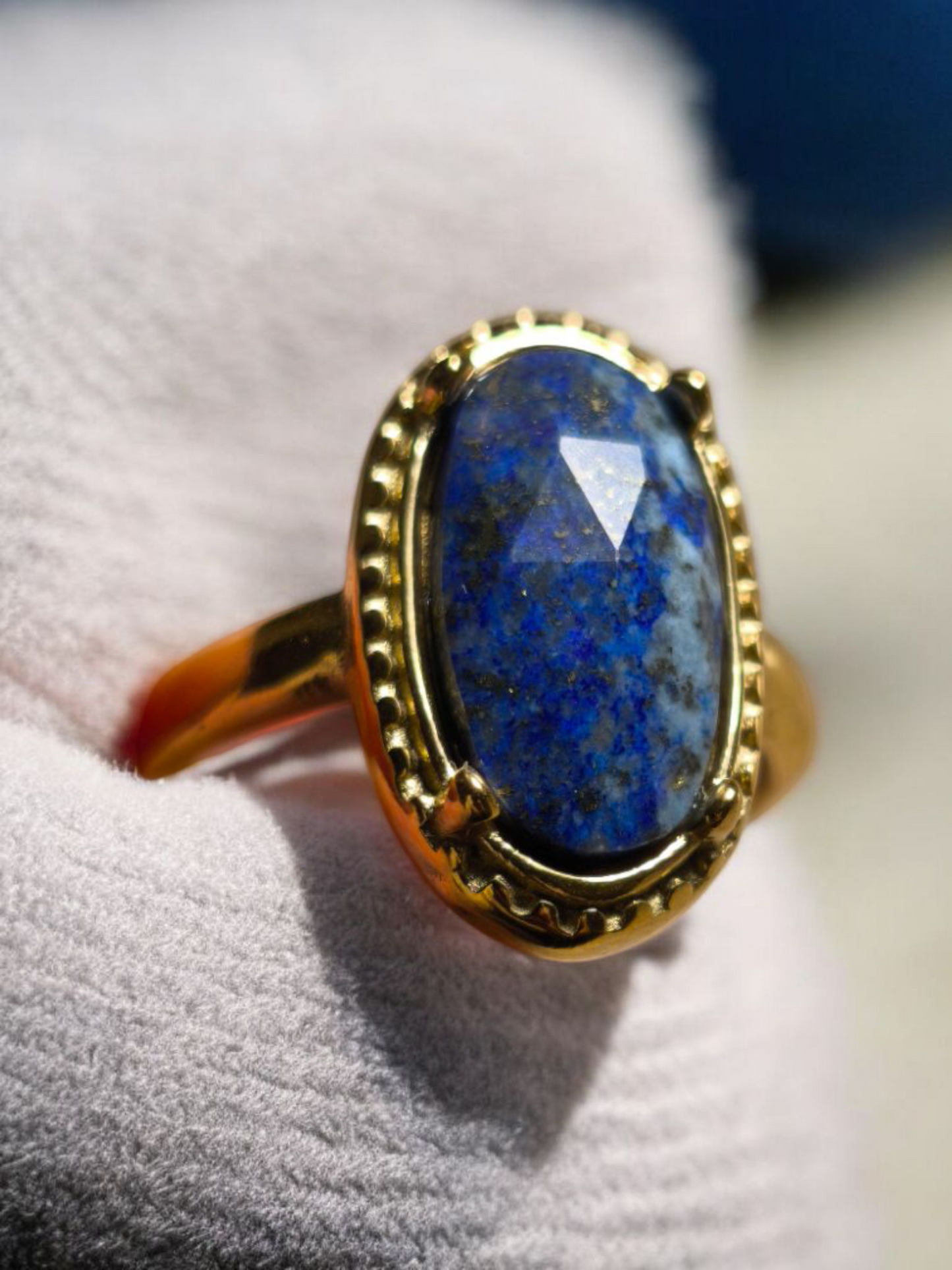 Anello