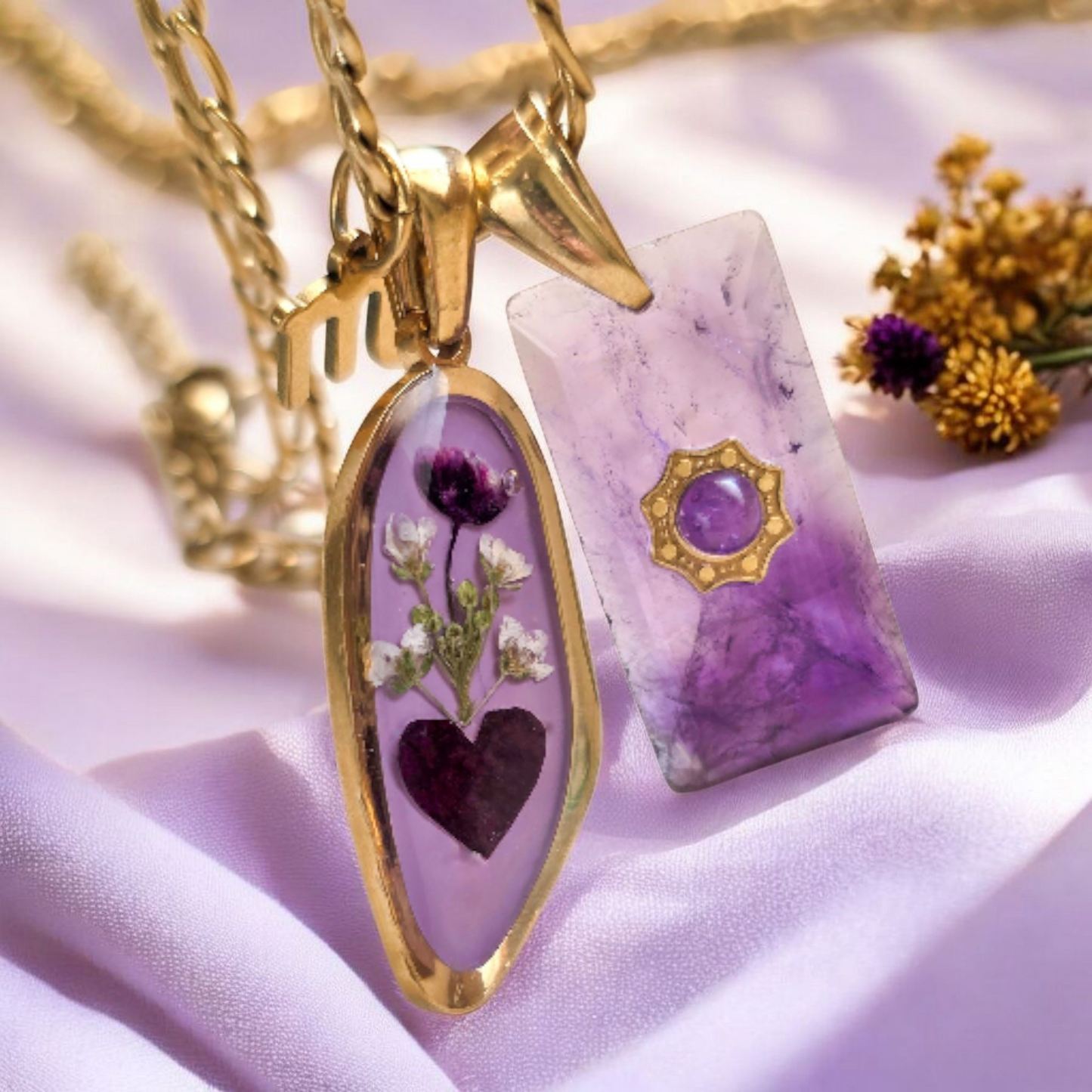 Charm Viola Astralis