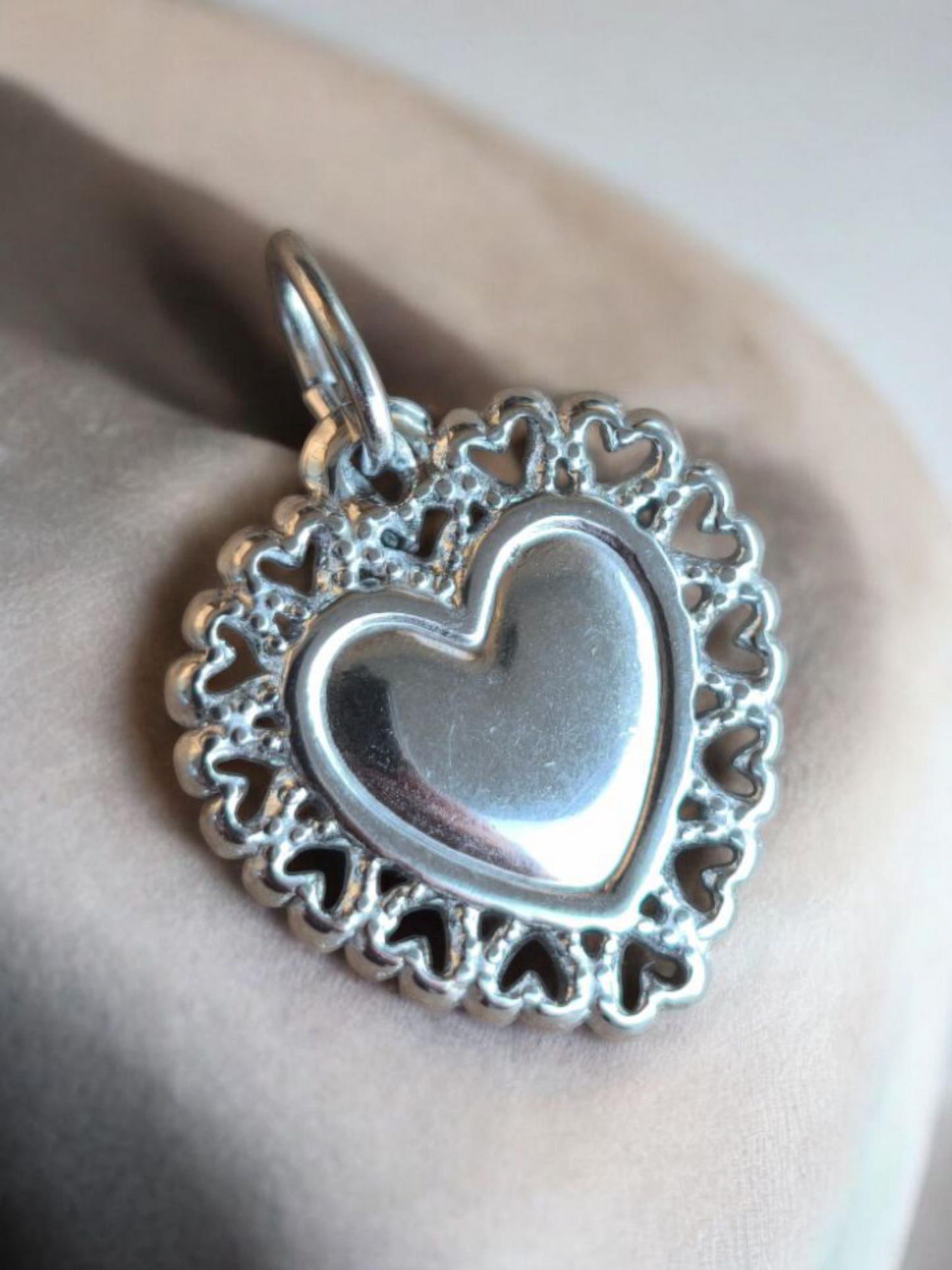 Charm Cvore Filigranato