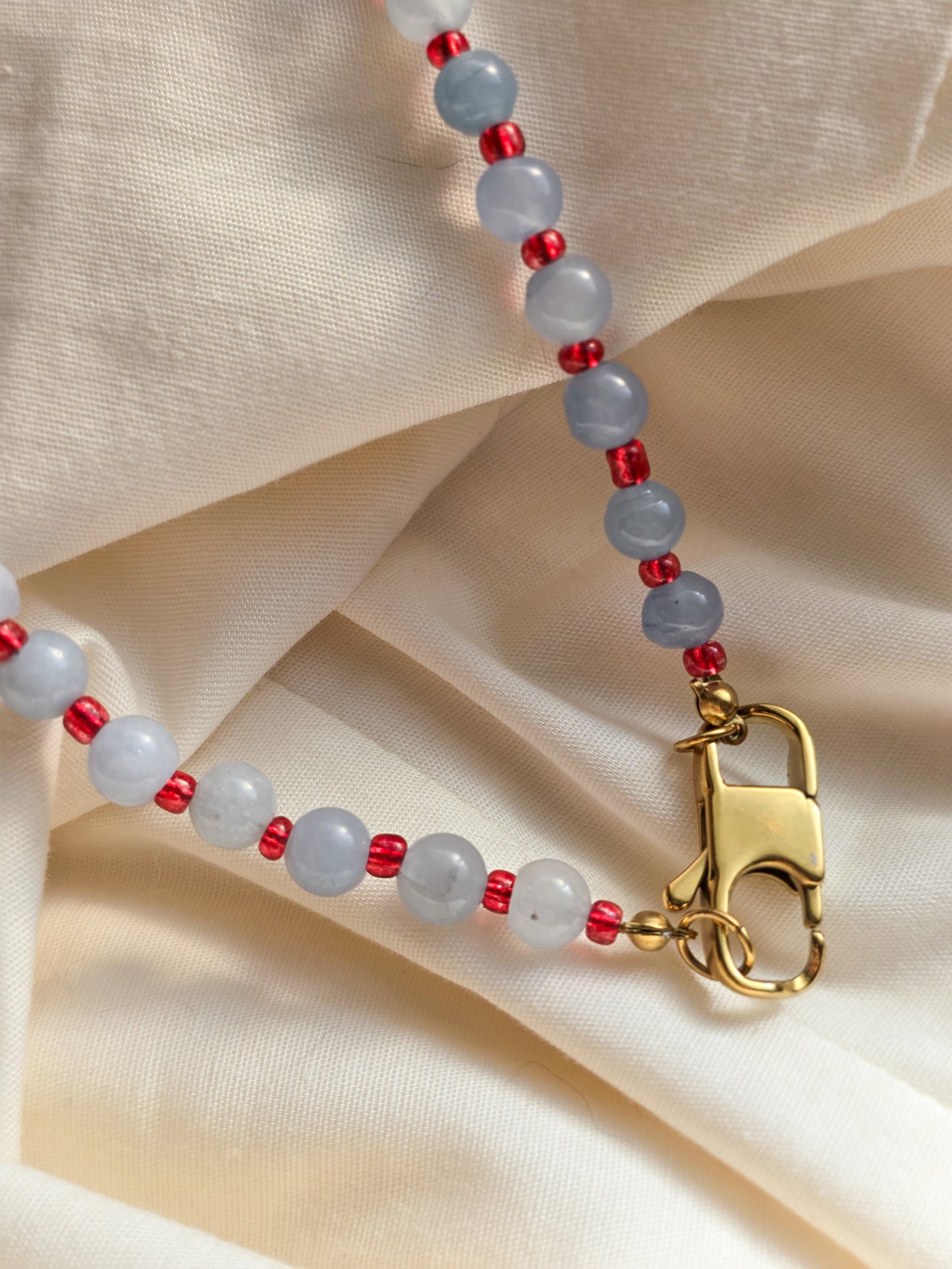 Collana Etere