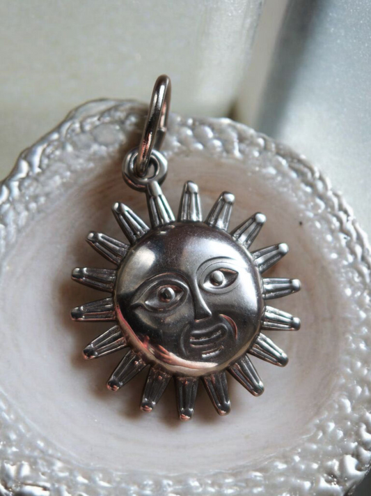 Charm Sole Mio