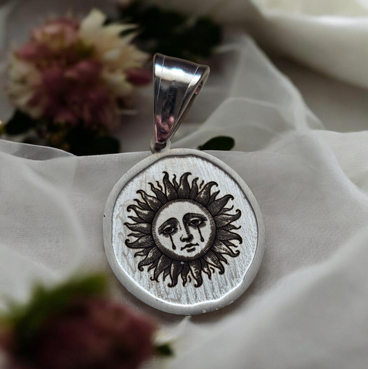 Charm Crying Sun