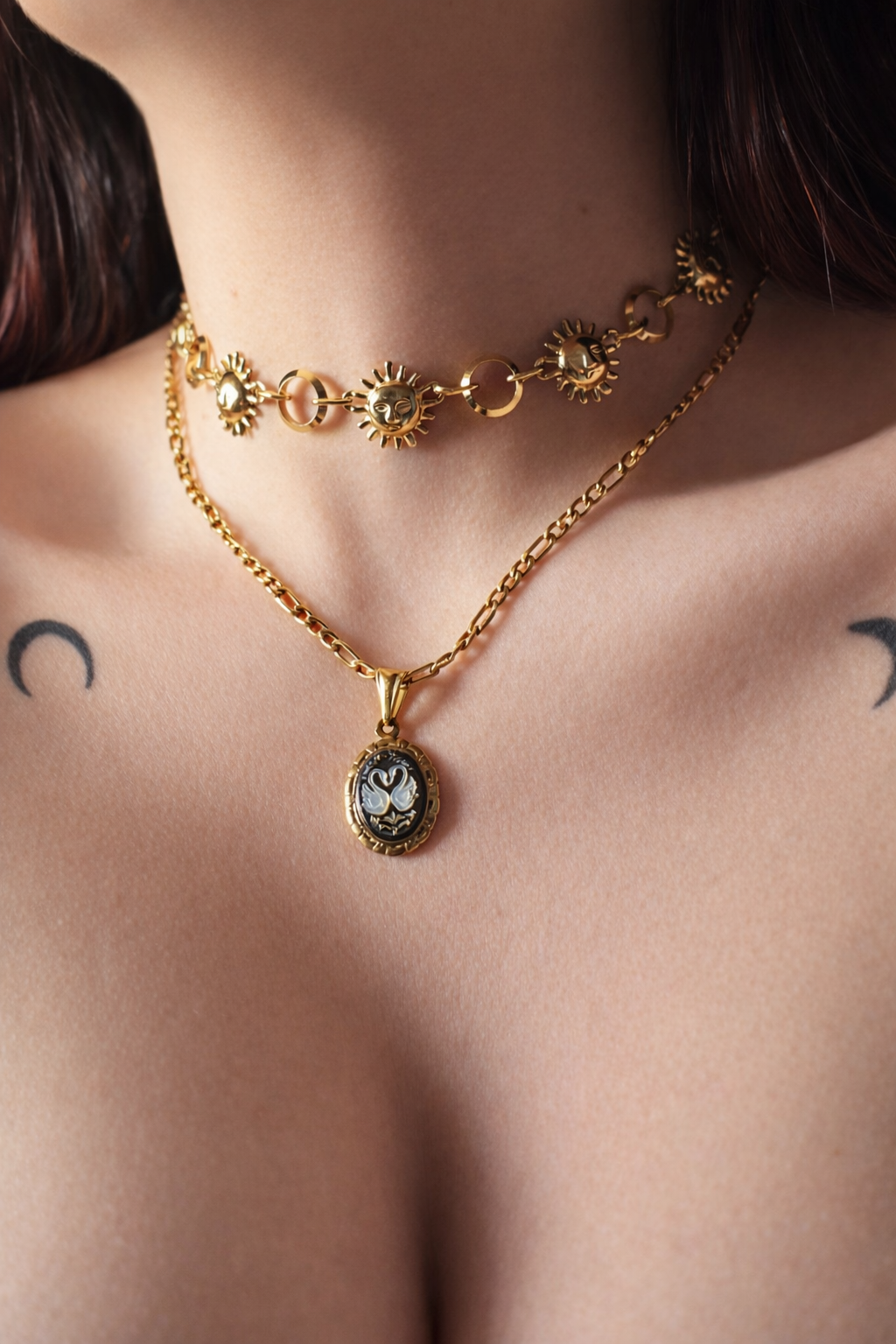 Swans Choker