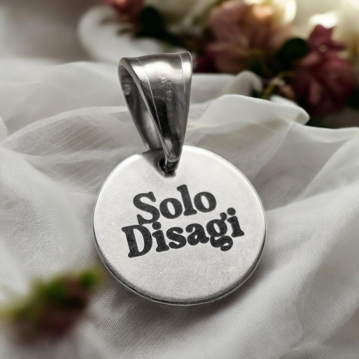 Solo Discomfort Charm