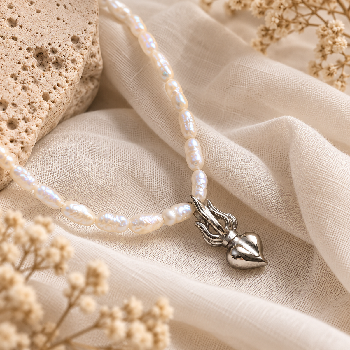 Cvore Vivo Necklace (Pearl Rice Edition)