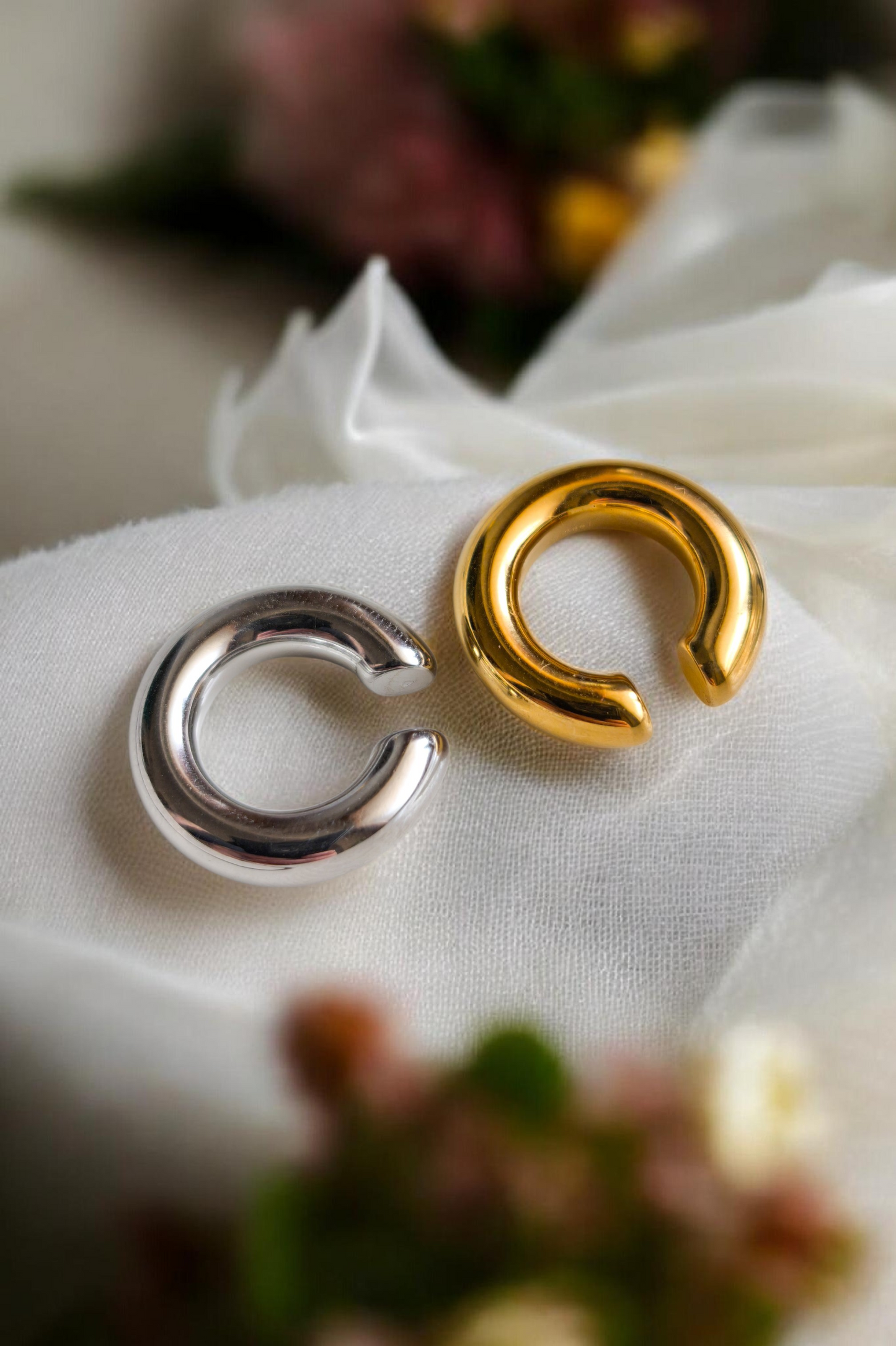 Caravaggio Mini Ear Cuff