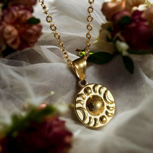Medallion 13 Moons
