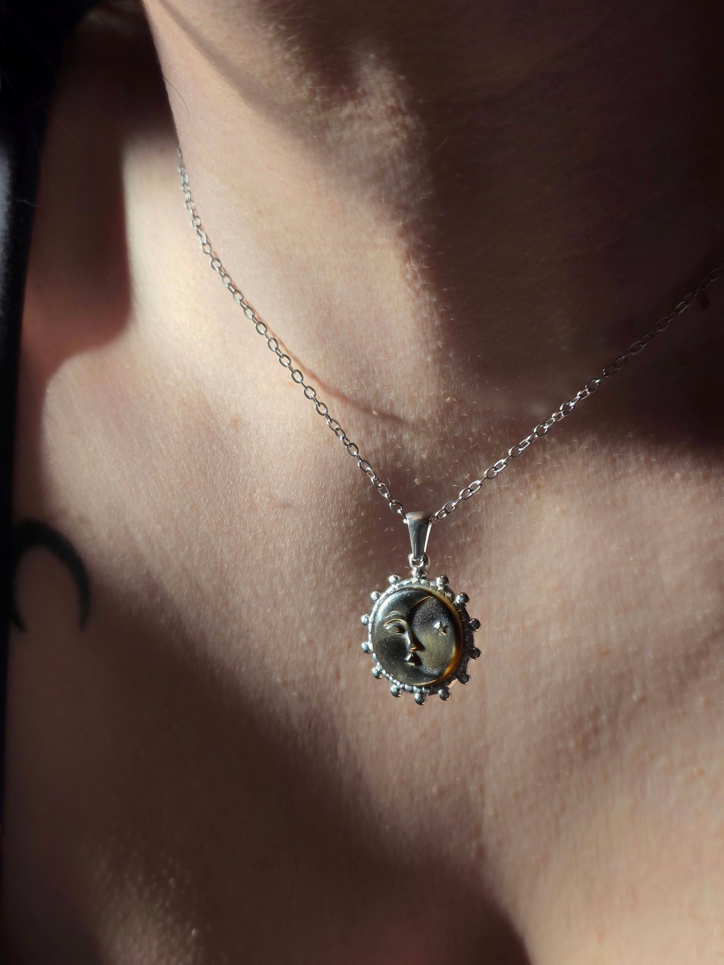 Collana Black Moon
