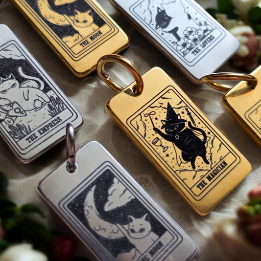 Charm The Cats of Destiny - Tarot card
