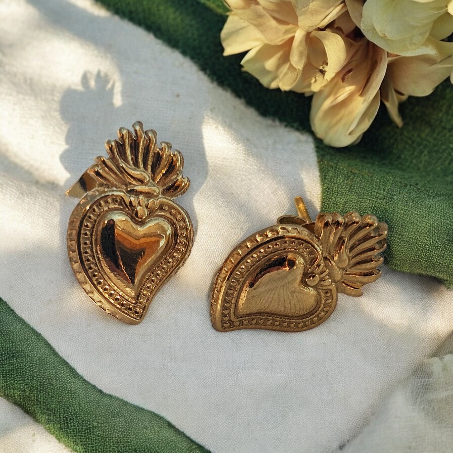 Sacred Heart Lobe Small Earrings