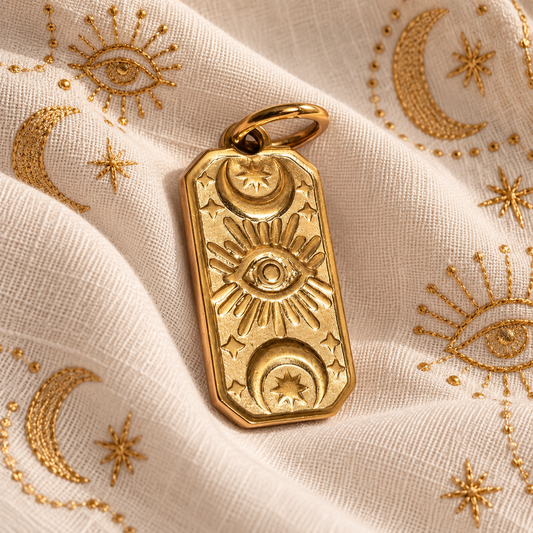 Cassiopeia Disc Charm