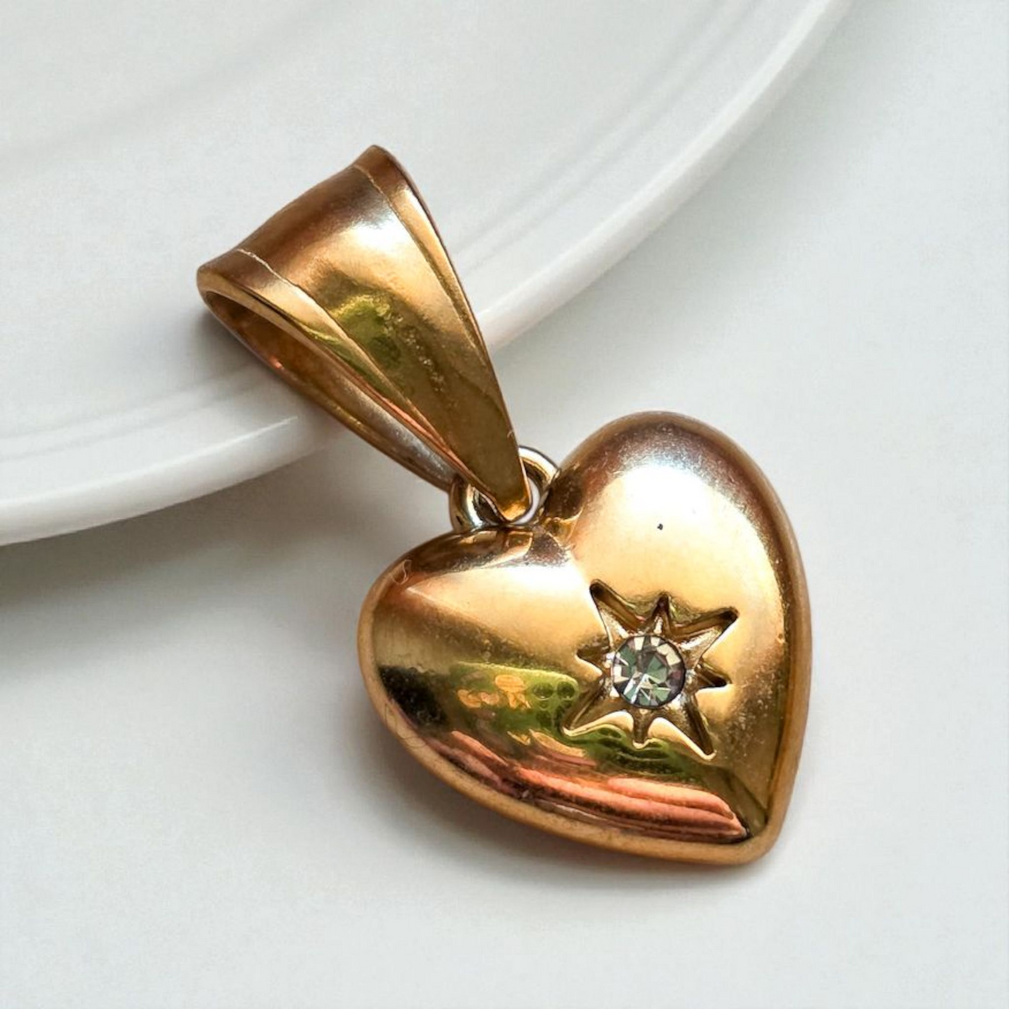 Charm Cvore Bold