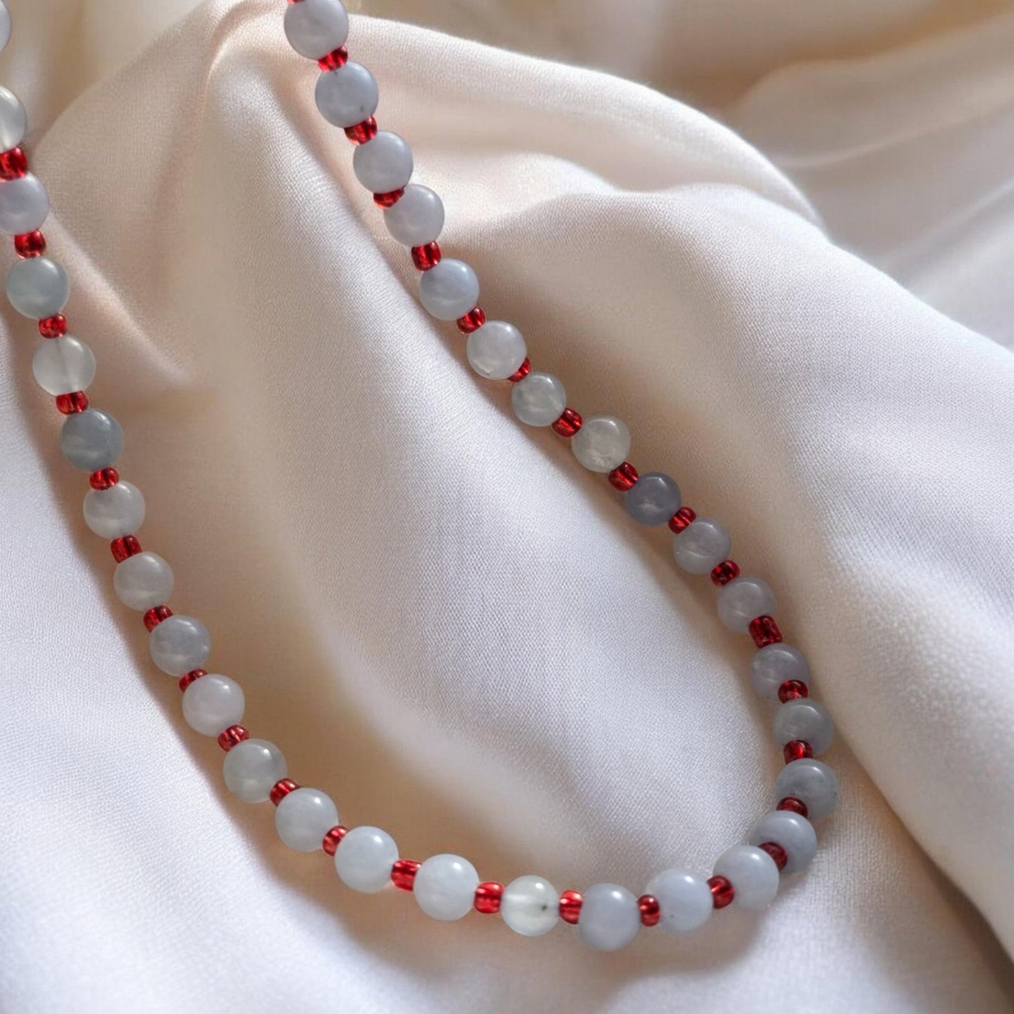 Collana Etere