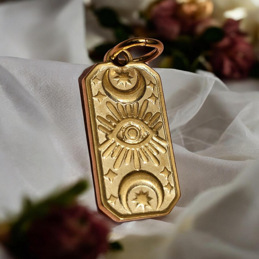 Cassiopeia Disc Charm