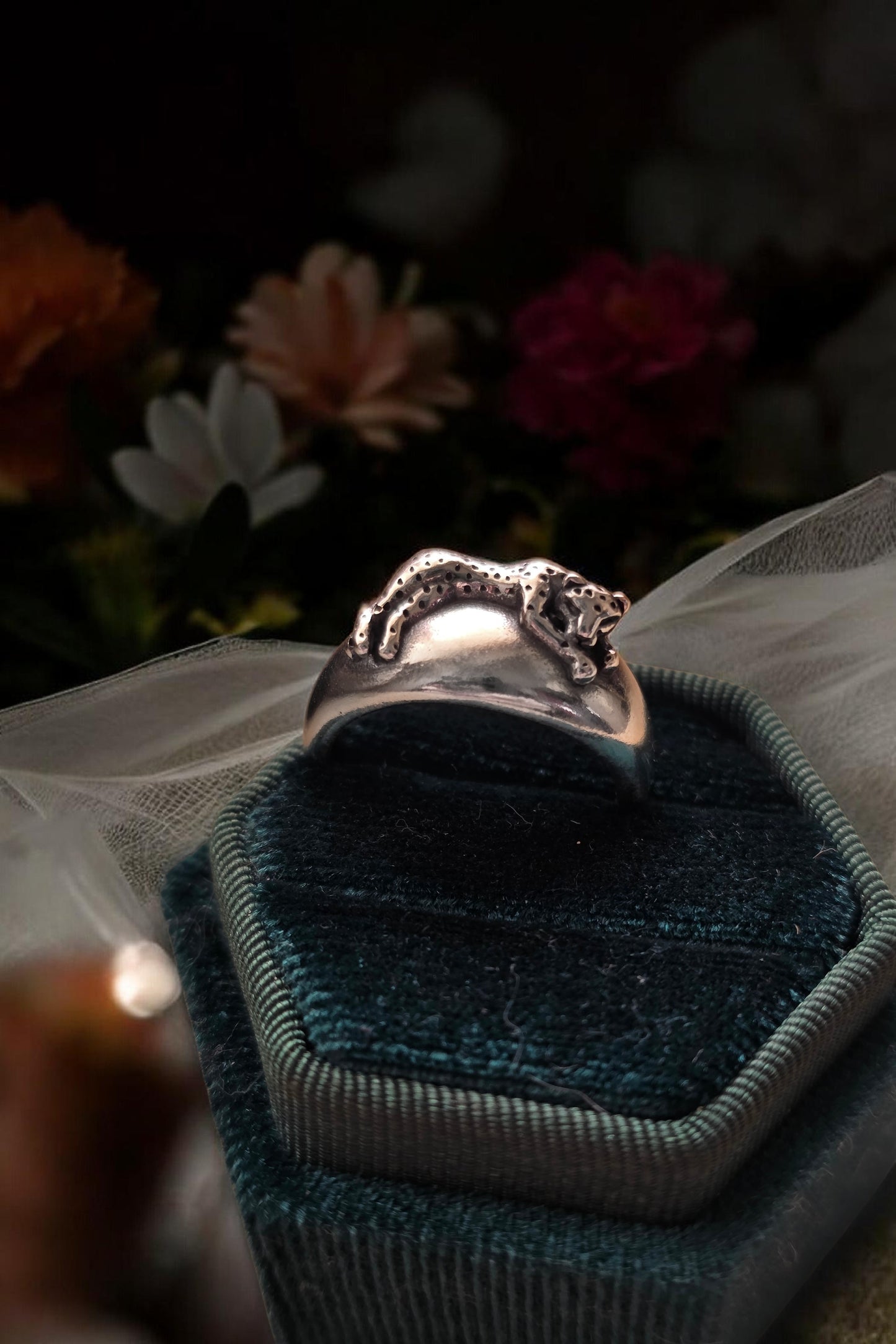 Anello Nyra