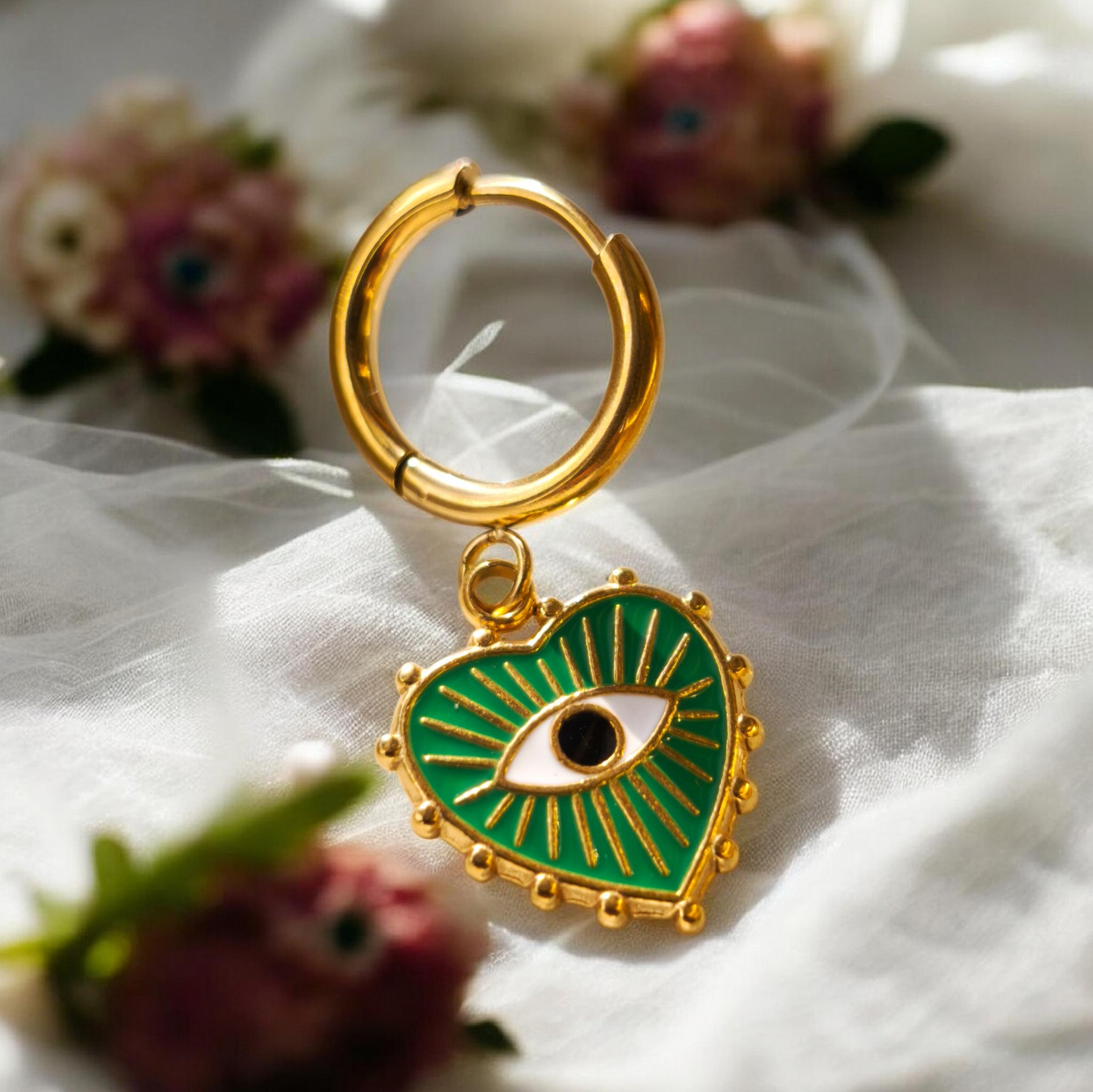 Single Earrings Heart Green Eye