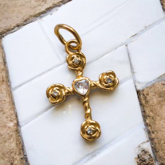 Charm croce bianca