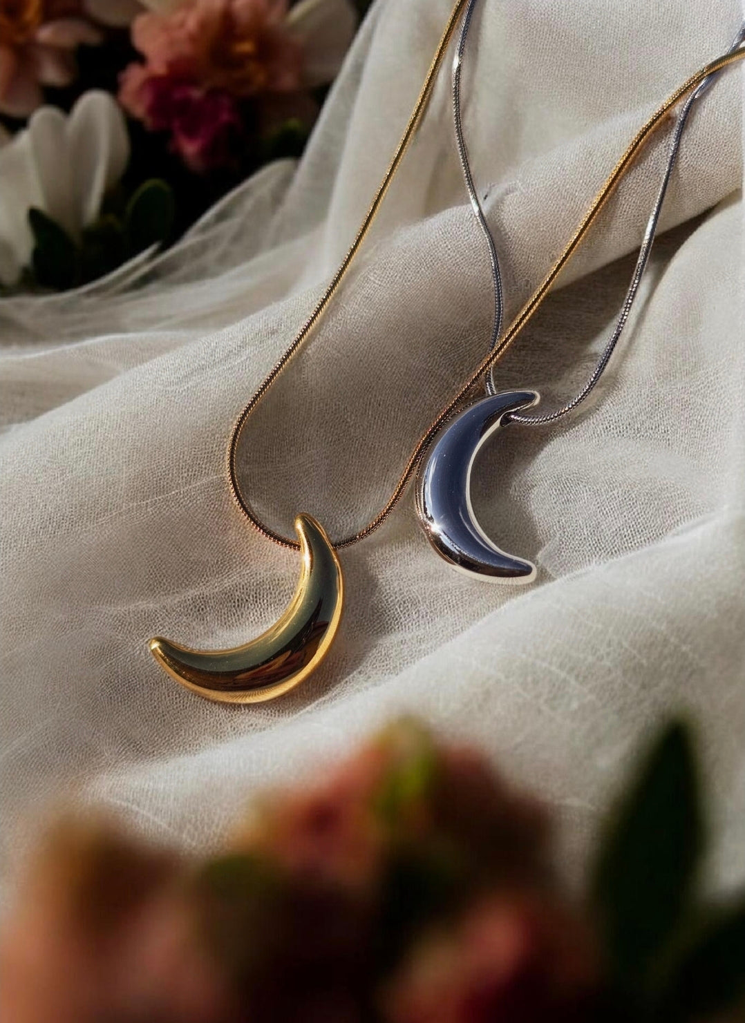 Girocollo Snake Moon