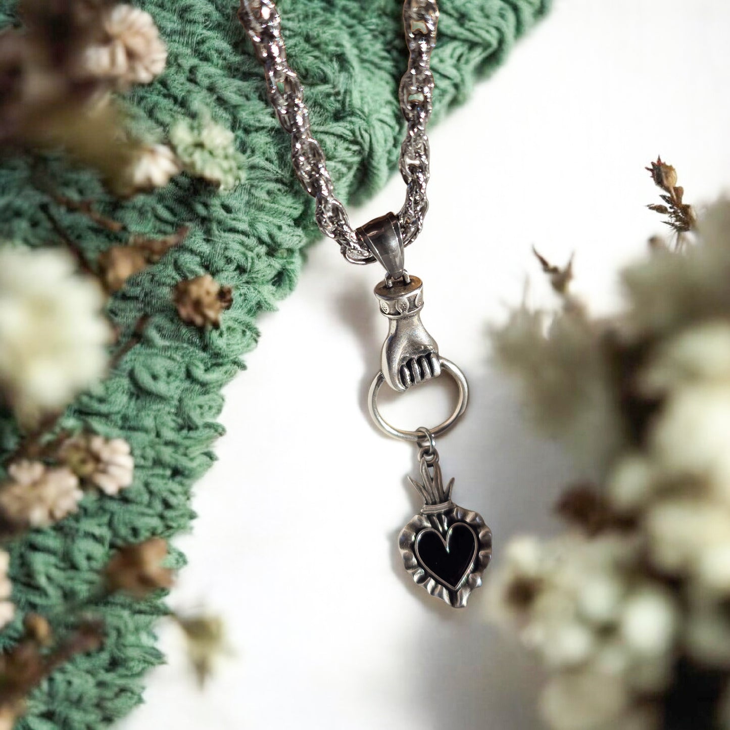 Girocollo Nero Custode