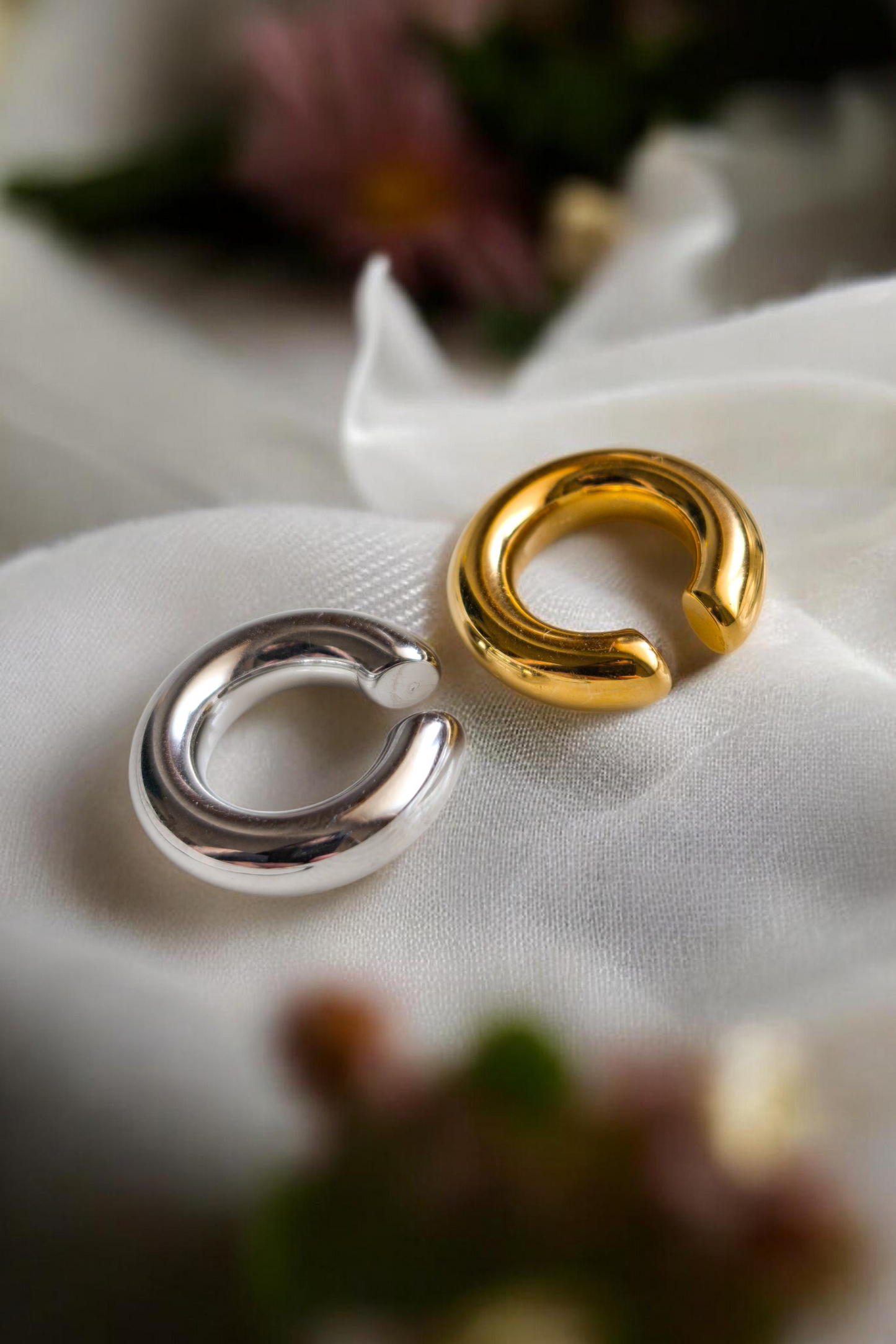 Caravaggio Mini Ear Cuff